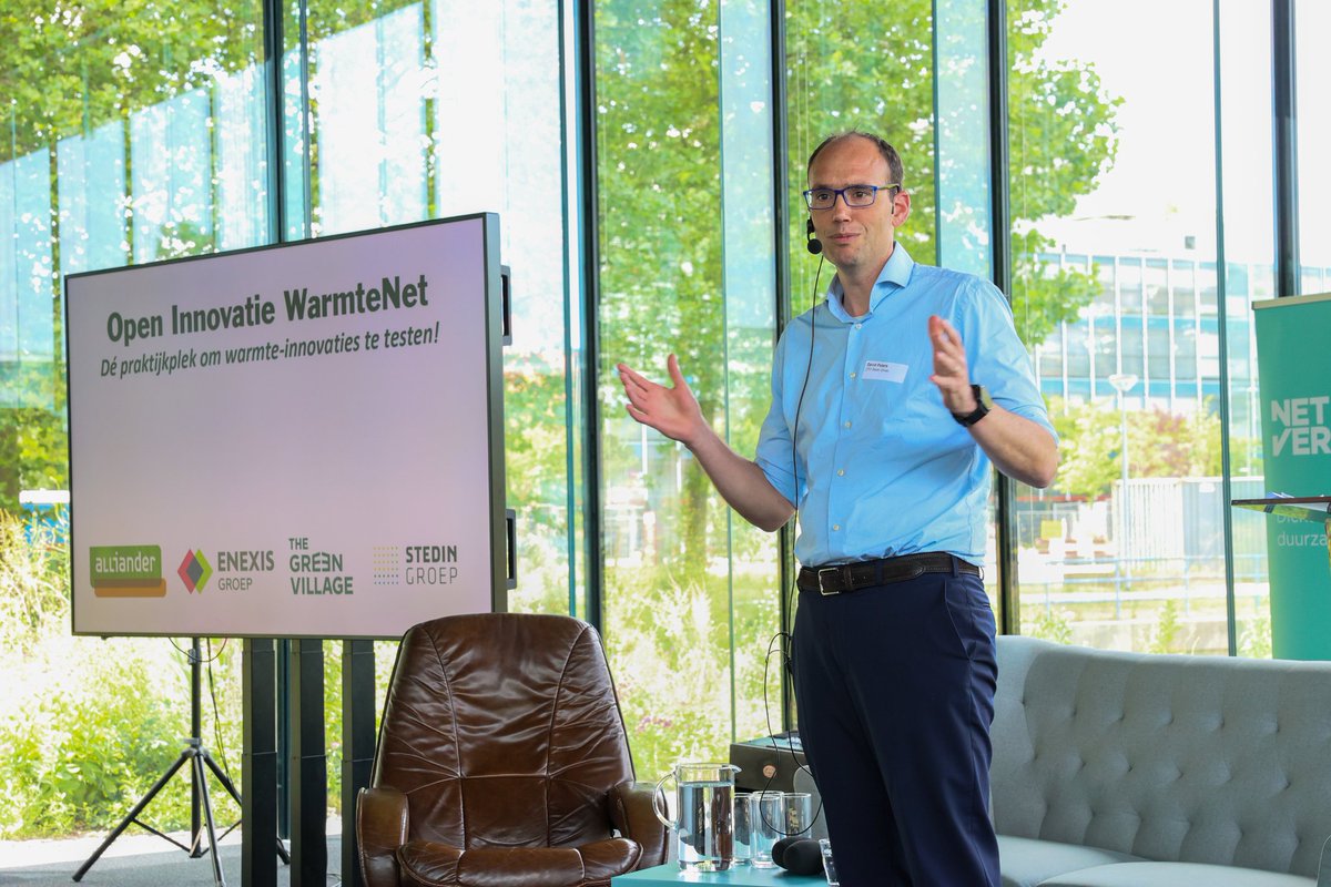 Blij en trots dat we met ons infrabedrijf <a href="/NetVerder/">NetVerder</a> bijdragen aan innovaties bij #warmtenetten. Heldere presentaties en goede discussies met alle partijen uit de warmteketen.