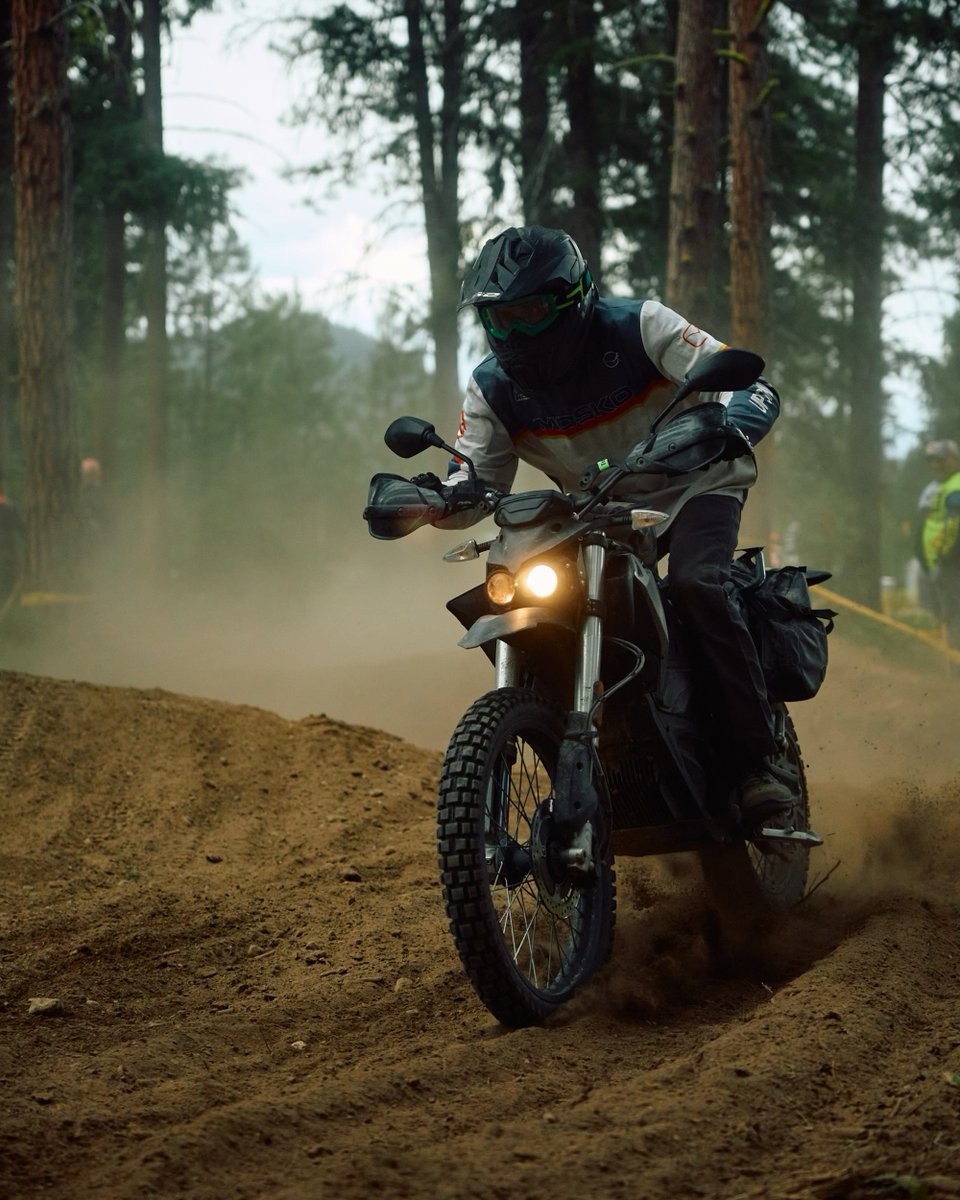 ZeroMC's tweet photo. Over the weekend at the @TouratechUSA Rally, Zero Technician Evan Lee from @PacificNWMoto won the 2023 Challenge Course competition on his personal Zero FX! β‘π Way to go, Evan!
Who else is out there racing their Zero?
#ZeroFX #TouratechRally #PNWmotorcycles #EVracing https://t.co/oWqs6mYvRj