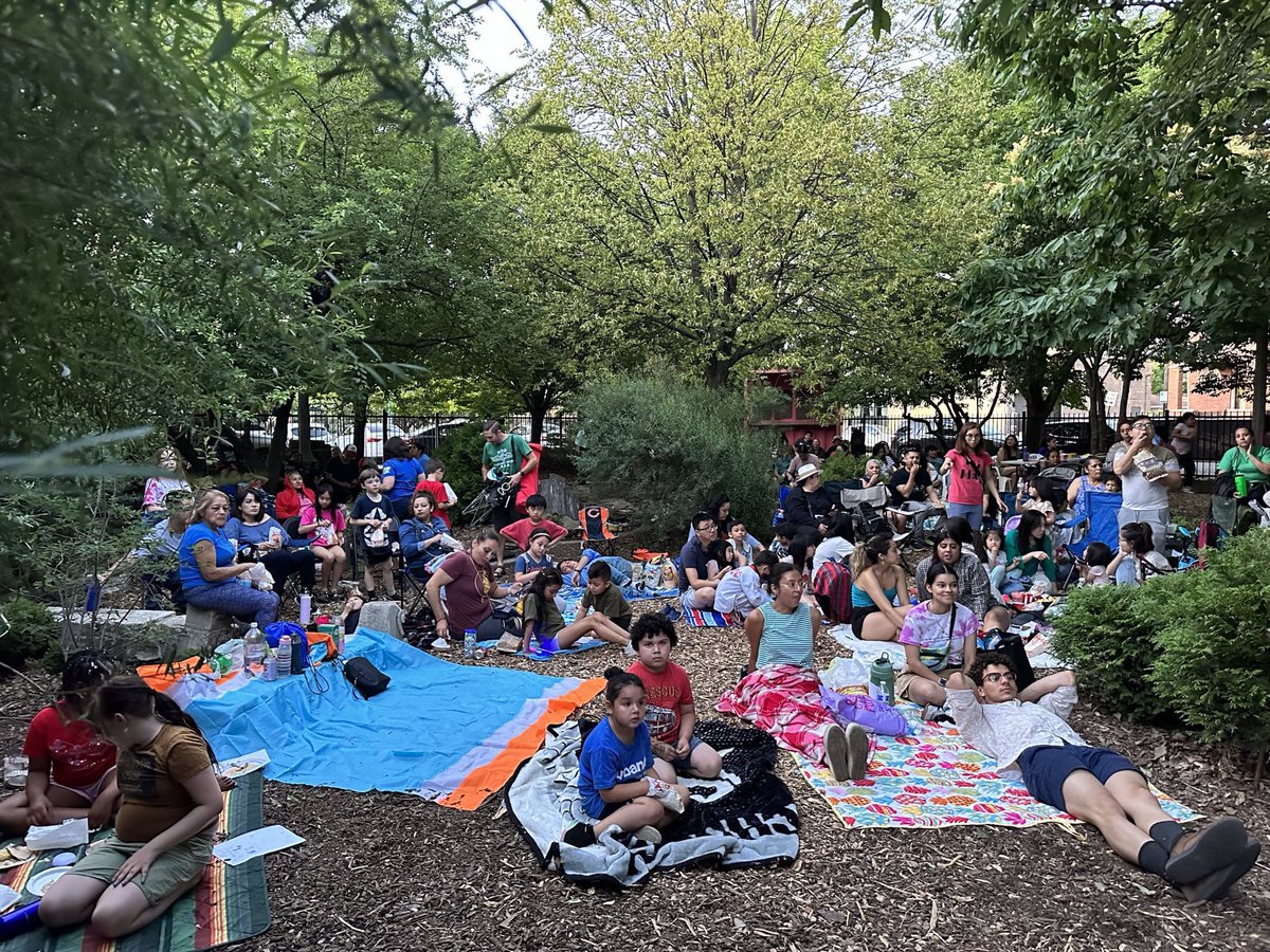 the12thward's tweet photo. Our first Movie Night in the Ward 🍿
This past Friday we held our first movie night at the Mckinley Park Playgarden, it was very heartwarming seeing families coming together enjoying the beautiful weather. ☀️
Keep a lookout for the next Movie night date. 🎥🍿
#12thWard https://t.co/wZP3LRxB3p