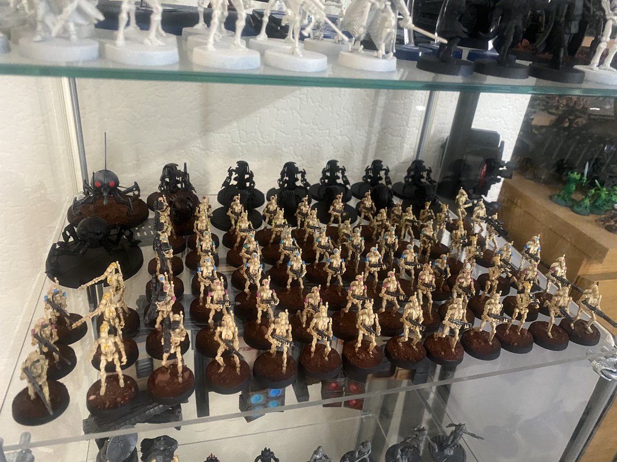 Everyone out there complaining about having to build 6 B1 battle droids for Star Wars Shatterpoint 😅

*laughs in Roger Roger*

#starwarsshatterpoint #starwarslegion #rogerrogerbitches
