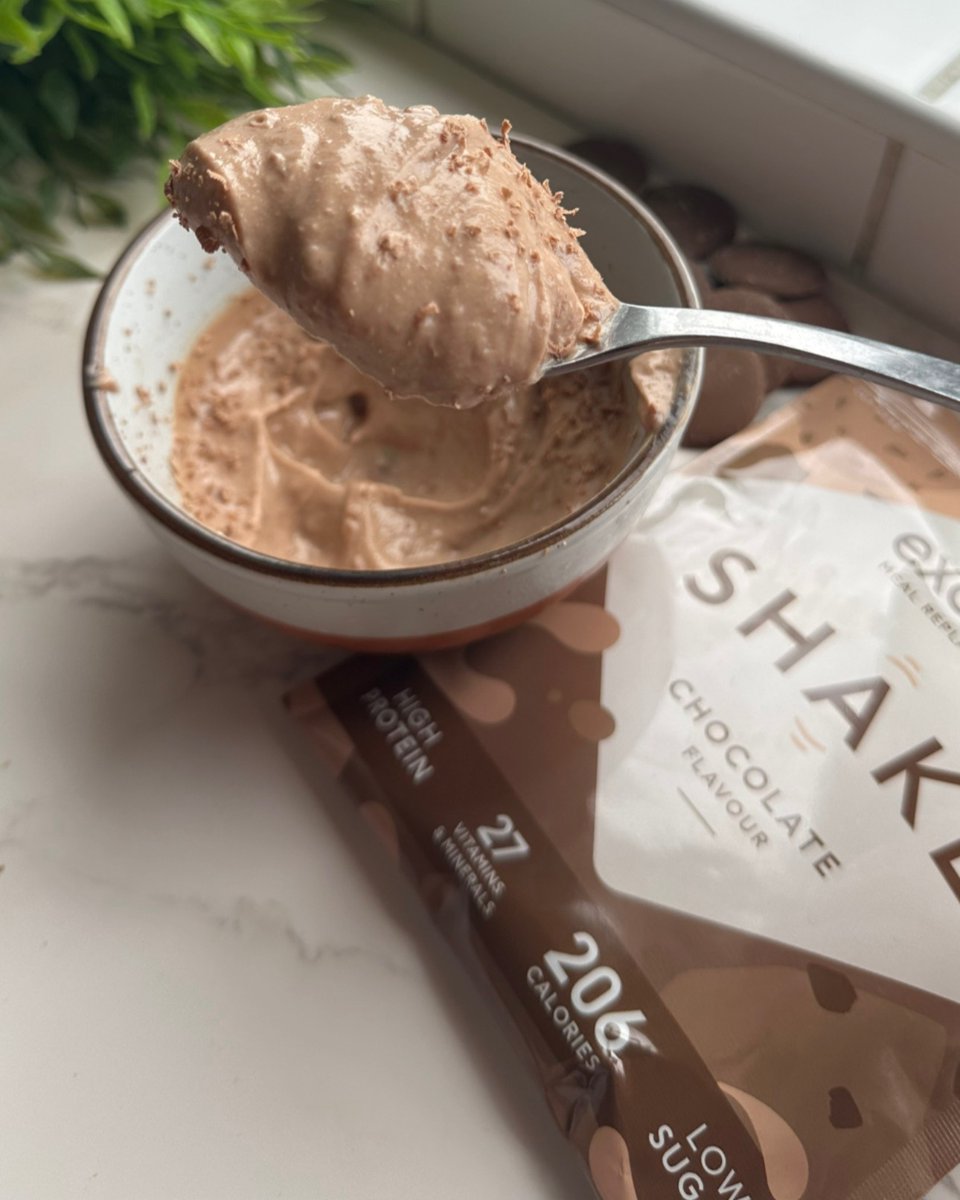 exantediet's tweet image. High Protein exante Chocolate Pudding 🥰  Mix the chocolate shake with 100g of fat-free yogurt. Pop in the fridge &amp;amp; enjoy 🍫

Get 7 serve chocolate shakes for 1p in the PENNY SALE 🛒 bit.ly/42OE9Ps

#diethack #highprotein #proteinpudding