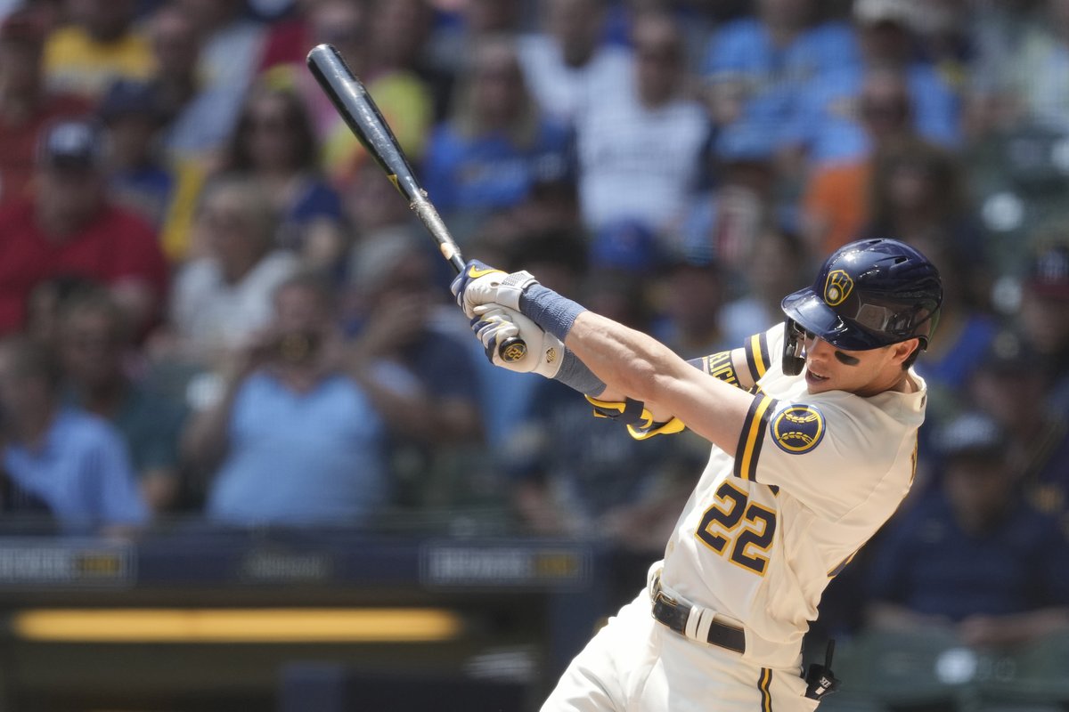 .<a href="/ChristianYelich/">Christian Yelich</a> has been a difference-maker for the <a href="/Brewers/">Milwaukee Brewers</a>.

Through his last 17 games, Yelich has slashed .338/.419/.585 (22-65 AB) with 11 XBH and 12 runs.