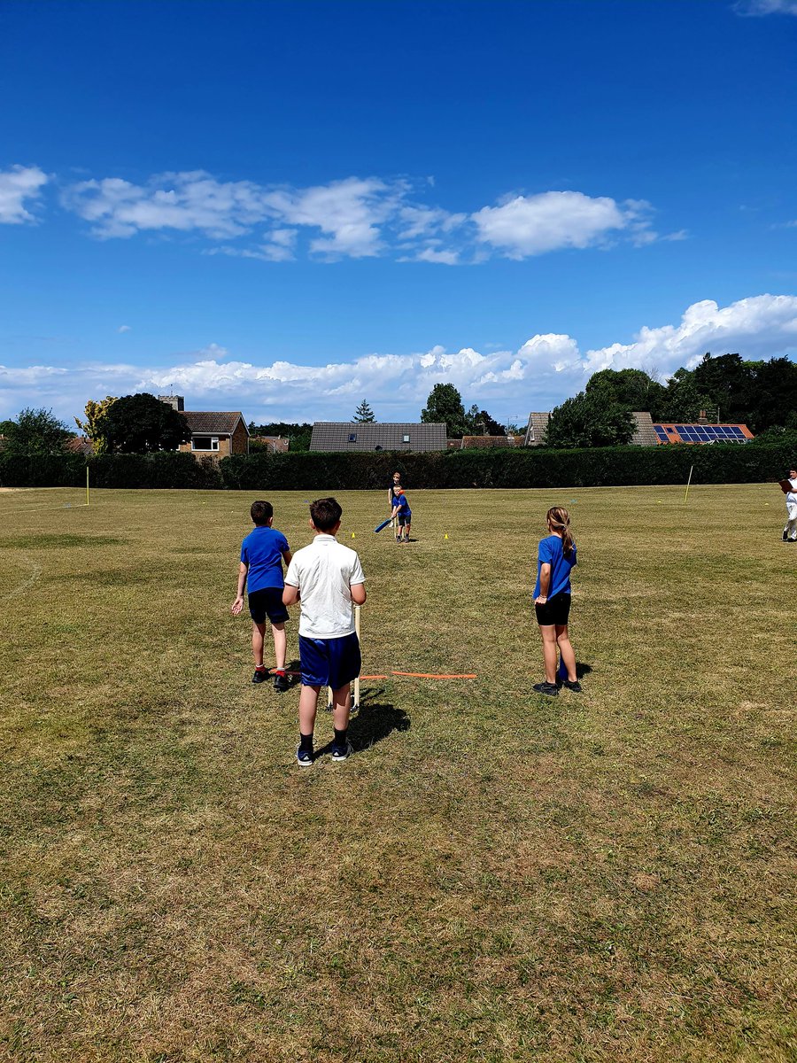 APHS_PE's tweet image. A beautiful afternoon for the @AldermanHigh Cluster Primary Kwik Cricket event 🌤😎
Plenty of boundaries as well as wickets throughout the competition 🏏👌🏻
Congratulations to @BurnhamMktPrSch on retaining the trophy as winners today 🏆👏🏻 #Four #Six #Howzat