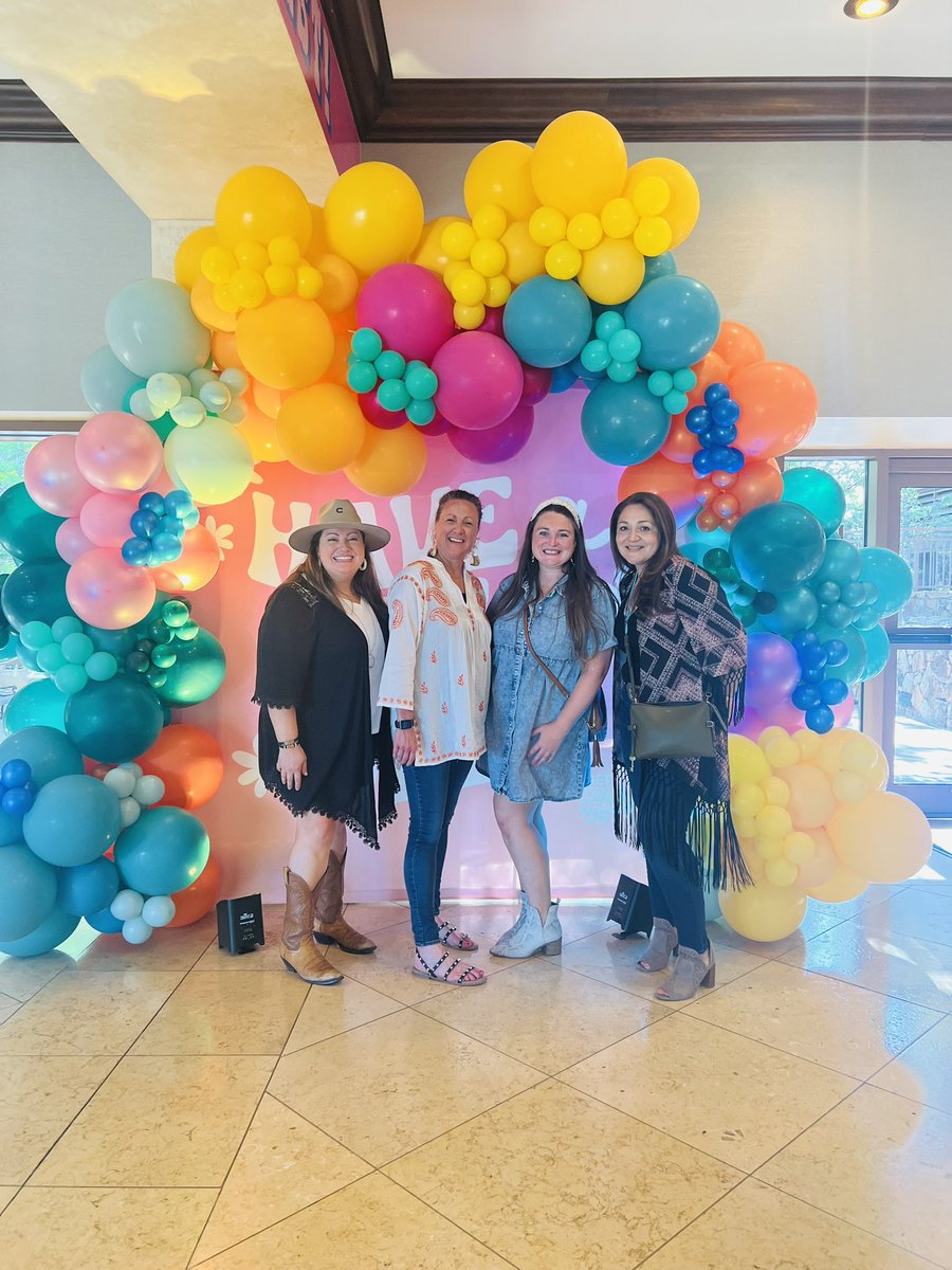 #GetYourLeadOn #BeExceptional <a href="/winborneagles/">Winborn</a> #GetYourTeachOnFest