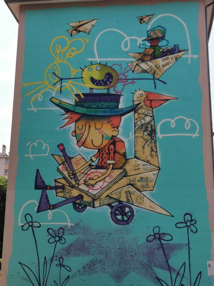 Little_Daf's tweet photo. Promenade #StreetArt dans le quartier de la #CroixRousse à #Lyon avec #RemiCierco, #Ardif, #Nô et #Spone (29 365 🐾 🥵) https://t.co/kTtyuZNYpg