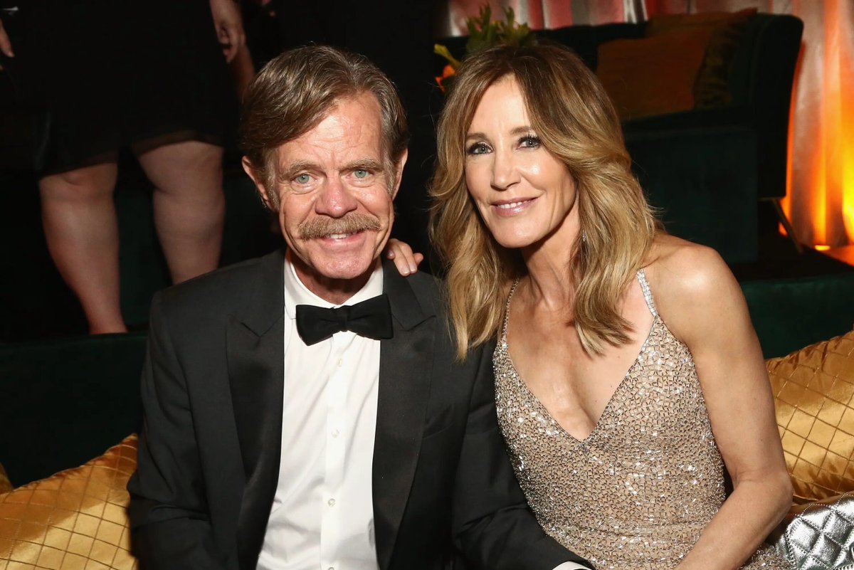 Emmy Award-winning actors Felicity Huffman and William H. Macy will reunite on stage for the first time since 2017 in a production of Anne Nelson's The Guys at Theatre Aspen in September. #TheGuys #FelicityHuffman #WilliamHMacy #EmmyAwards #TheatreAspen

todayentertainmentnews.com/2023/06/26/fel…