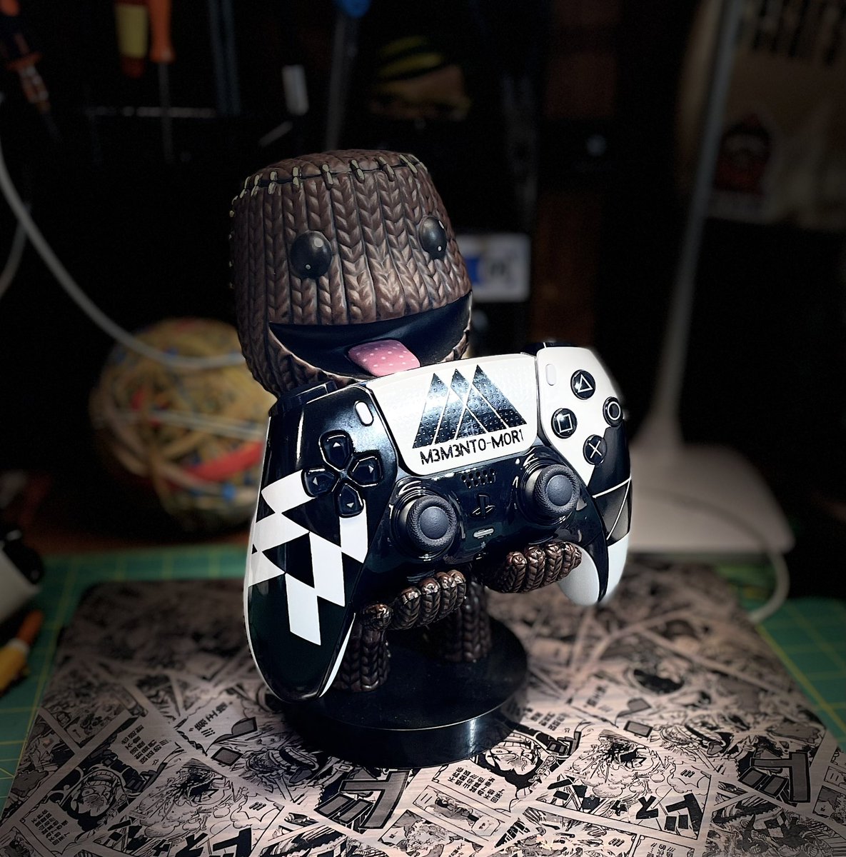 CesarsDesigns's tweet image. First #ps5edgecontroller and at this point Idk if I’ll do another one 😂 or I’ll need to adjust the pricing to make it worth it…. Absolutely beautiful controller easily better then the elite models. But a pain to take a part and put back together. #ps5