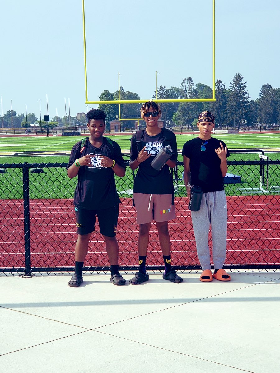 CoachHensel's tweet photo. Proud of these guys for taking a road trip up north yesterday to compete!
The class of ‘28 is looking good 😤🙌
@GeneralsFball @IndianaPreps
#G15MS #1UNIT https://t.co/yJmv8rP8hK