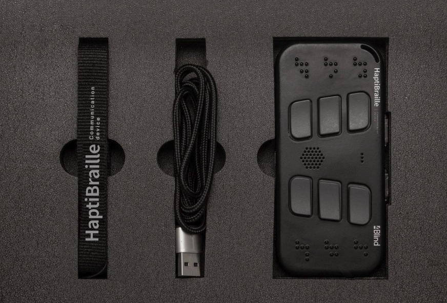 GaToolsForLife's tweet photo. It's #DeafBlindAwarenessWeek, and we want to highlight a new #AssistiveTechnology device in our lab!

The HaptiBraille Communicator is a portable device designed to solve communication problems by delivering messages in the best way for each individual.

https://t.co/aOK311QmOY https://t.co/pnfszBTFIf