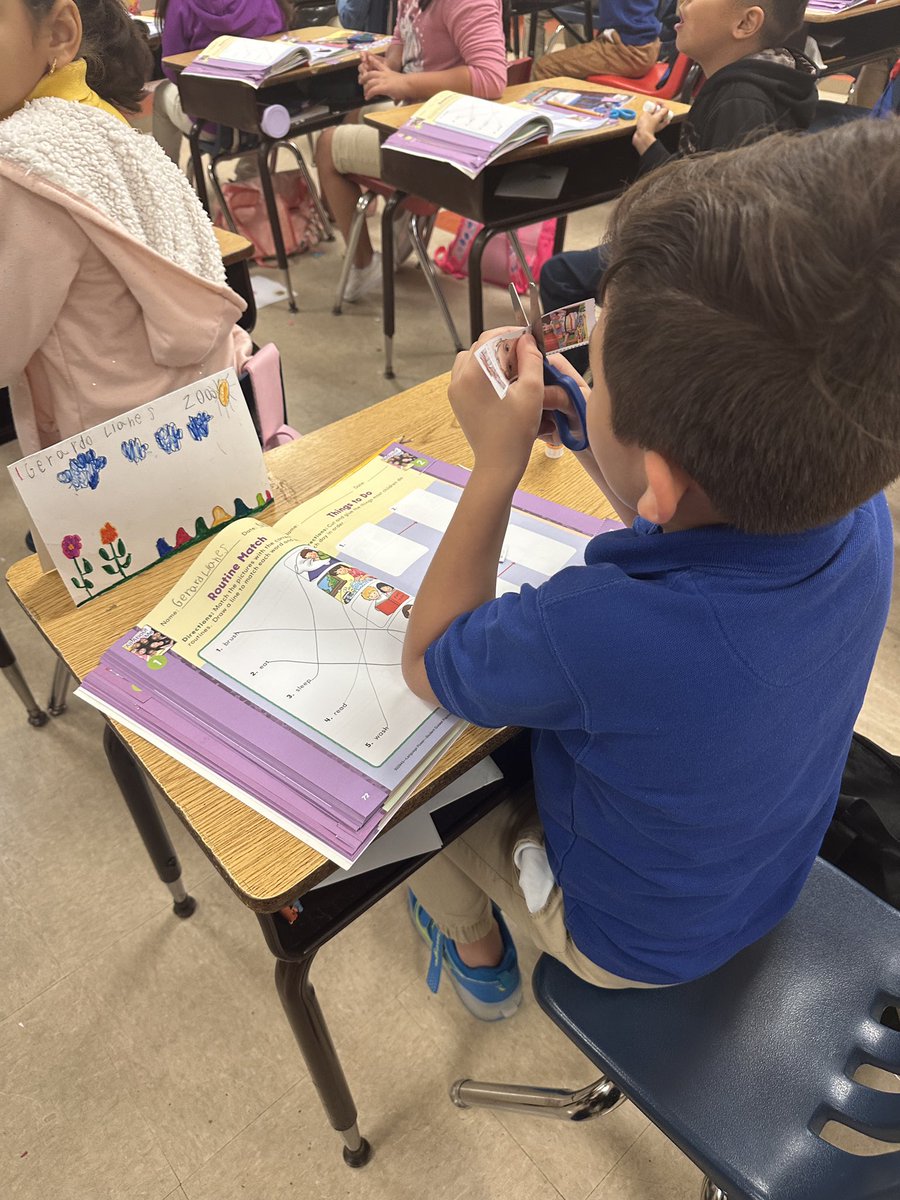 MDCPS Bilingual Dept (@mdcpsbilingual) on Twitter photo Step by step, students <a href="/Shenandoah_Elem/">Shenandoah Elem.</a> Newcomer Language Camp are learning Sequence of Events! #summer305 #newcomerlanguagecamp <a href="/MDCPSAcademics/">Div of Academics</a> <a href="/MDCPSCentral/">Central Region</a> Step by step, students <a href="/Shenandoah_Elem/">Shenandoah Elem.</a> Newcomer Language Camp are learning Sequence of Events! #summer305 #newcomerlanguagecamp <a href="/MDCPSAcademics/">Div of Academics</a> <a href="/MDCPSCentral/">Central Region</a>