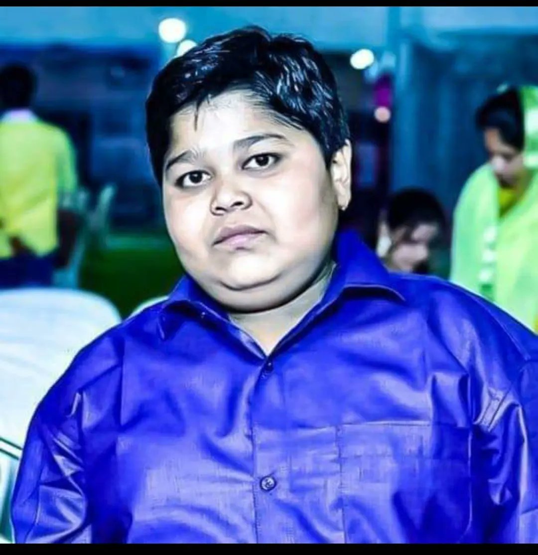 raigarhzone's tweet photo. सोशल मीडिया के माध्यम से पूरे देश में अपनी एक अलग पहचान बनाने वाले छत्तीसगढ़ के कॉमेडियन यूट्यूबर #देवराज_पटेल के आकस्मिक निधन की खबर अत्यंत दुखद है।

ईश्वर उनकी आत्मा को शांति प्रदान कर अपने श्रीचरणों में स्थान दे।

ॐ शांति

#devrajpatel #RoadAccident #ChhattisgarhNews https://t.co/KG4aMhoVwJ