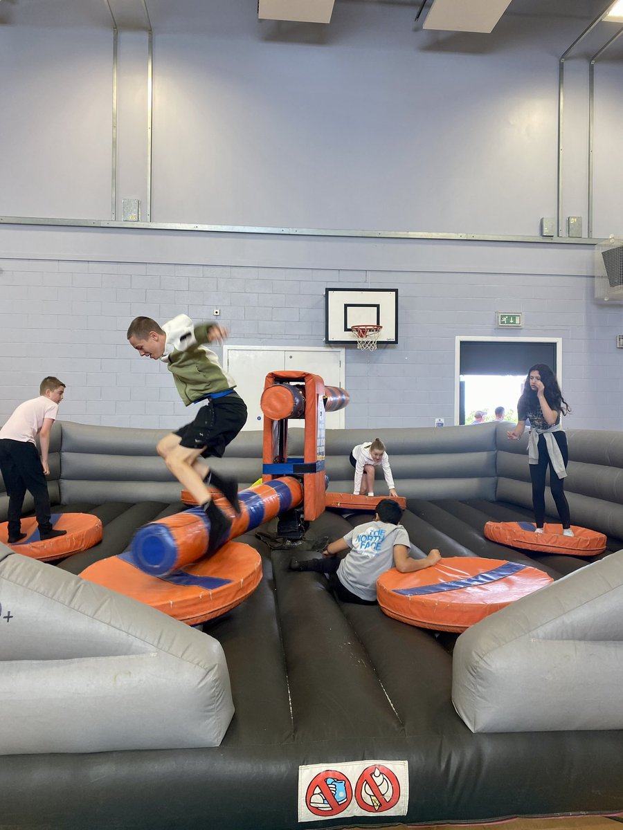 SL_TrinityHS's tweet photo. ππ£ππ‘ππ©πππ‘π ππͺπ£! π€©π°
Trinity pupils had great day today down in the PE department.
Thank you to Miss McCleery for organising ππ½ππ½
#LastWeekFun https://t.co/AaVDC7KD3n