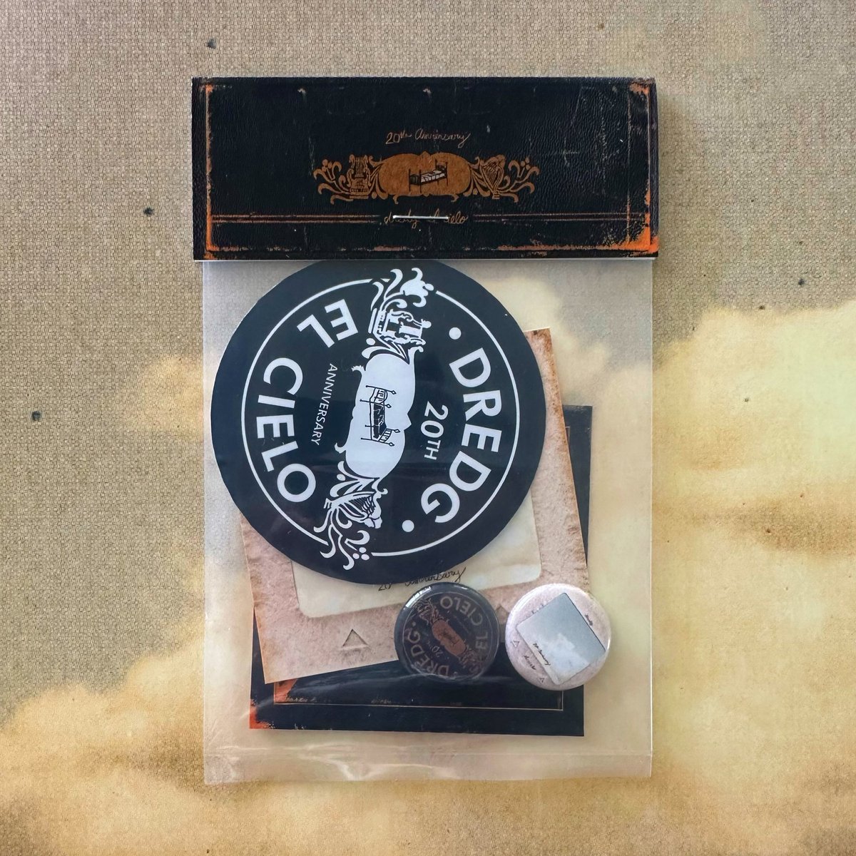 dredg's tweet photo. el cielo “20th anniversary” accessory pack. 

https://t.co/lWSfcO2CtG https://t.co/jGd1B7CauO