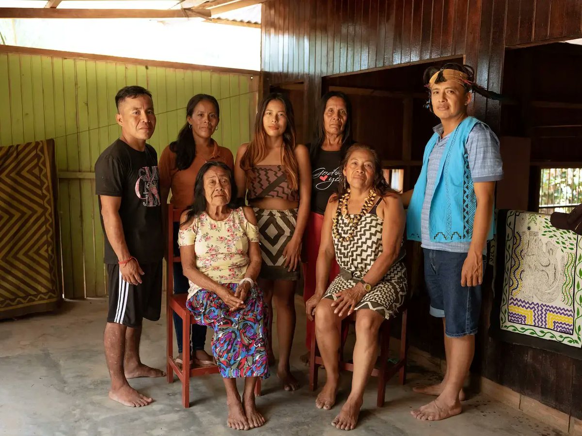 Ocean_ORN's tweet photo. What happens when a postdoctoral researcher at Harvard meets a woman who is the last lucid speaker of her Indigenous language?

Read the 🧵 1/4👇

@pulitzercenter #RainforestReporters @SimeonTegel &amp; Florence Goupil report for @washingtonpost 👉  https://t.co/EFob5mDfPH https://t.co/zX0TQGn9FW