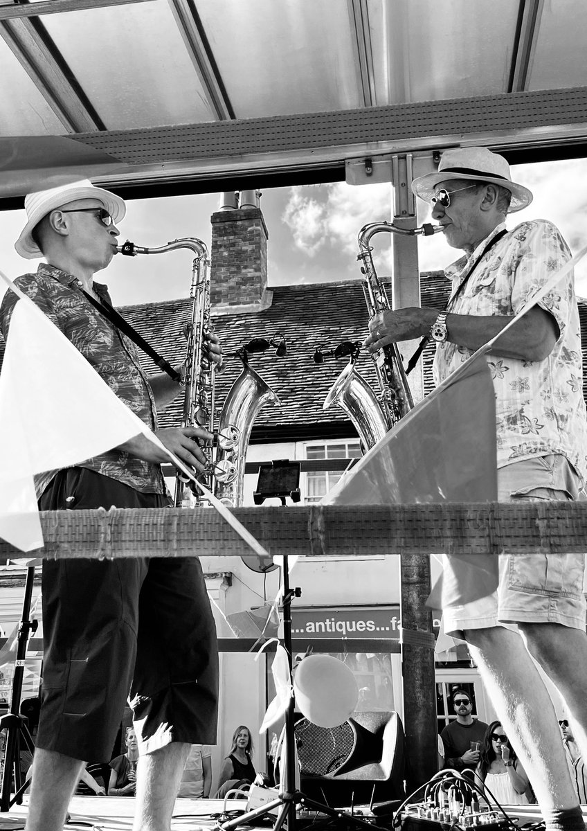 Great fun playing in the Farnham Carnival parade this weekend! 😎