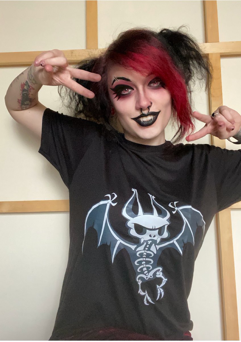 VampireFreaks's tweet photo. Feelin Batty? Pick up our Batty Bones Tee just like the incredible @bunnyxxbones shown rocking the Batty Bones Tee! 🦇
#Goth #Bat #BatSkeleton #Skelebat #VampireFreaks #Batty #Gothic https://t.co/WR3qrf9n4M
