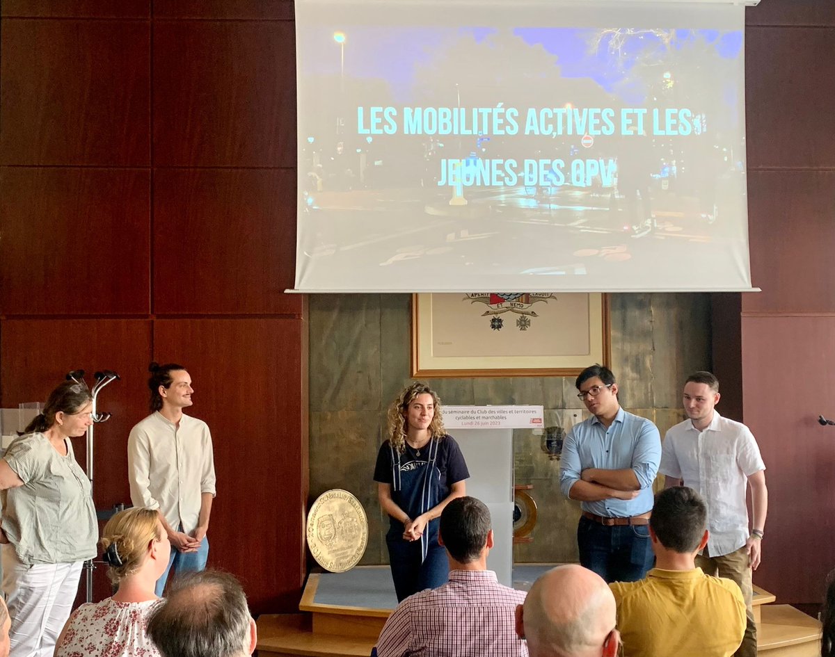 📽️ Soirée d'accueil du séminaire QPV organisé en partenariat avec la <a href="/VilleStNazaire/">Saint-Nazaire</a> 

Projection du film réalisé, à pied et à vélo, par des étudiant.es de <a href="/SciencesPoSGL/">Sciences Po Saint-Germain</a> sur les représentations sociales et culturelles des modes actifs chez les jeunes de QPV 🚶‍♀️🚲