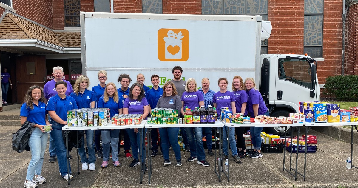 Last week members of <a href="/Alcoa/">Alcoa</a>'s Women's Network in Indiana organized donations and distributed food, in partner with Feed Evansville, to local residents in need. Always appreciative of our volunteers and community partners!
 #volunteering #careforpeople #women