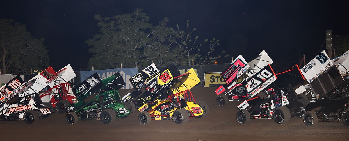 360SCCT's tweet image. 𝗥𝗮𝗰𝗲 𝘄𝗲𝗲𝗸 𝗶𝘀 𝗵𝗲𝗿𝗲! This Saturday July 1 the Sprint Car Challenge Tour makes its much-anticipated return to Antioch Speedway!

𝐓𝐢𝐜𝐤𝐞𝐭𝐬 can be purchased at the gate
 
Front gate: 4pm
Pit meeting: 4:30 
Wheel packing: 5 

Live Video: calidirt.tv
