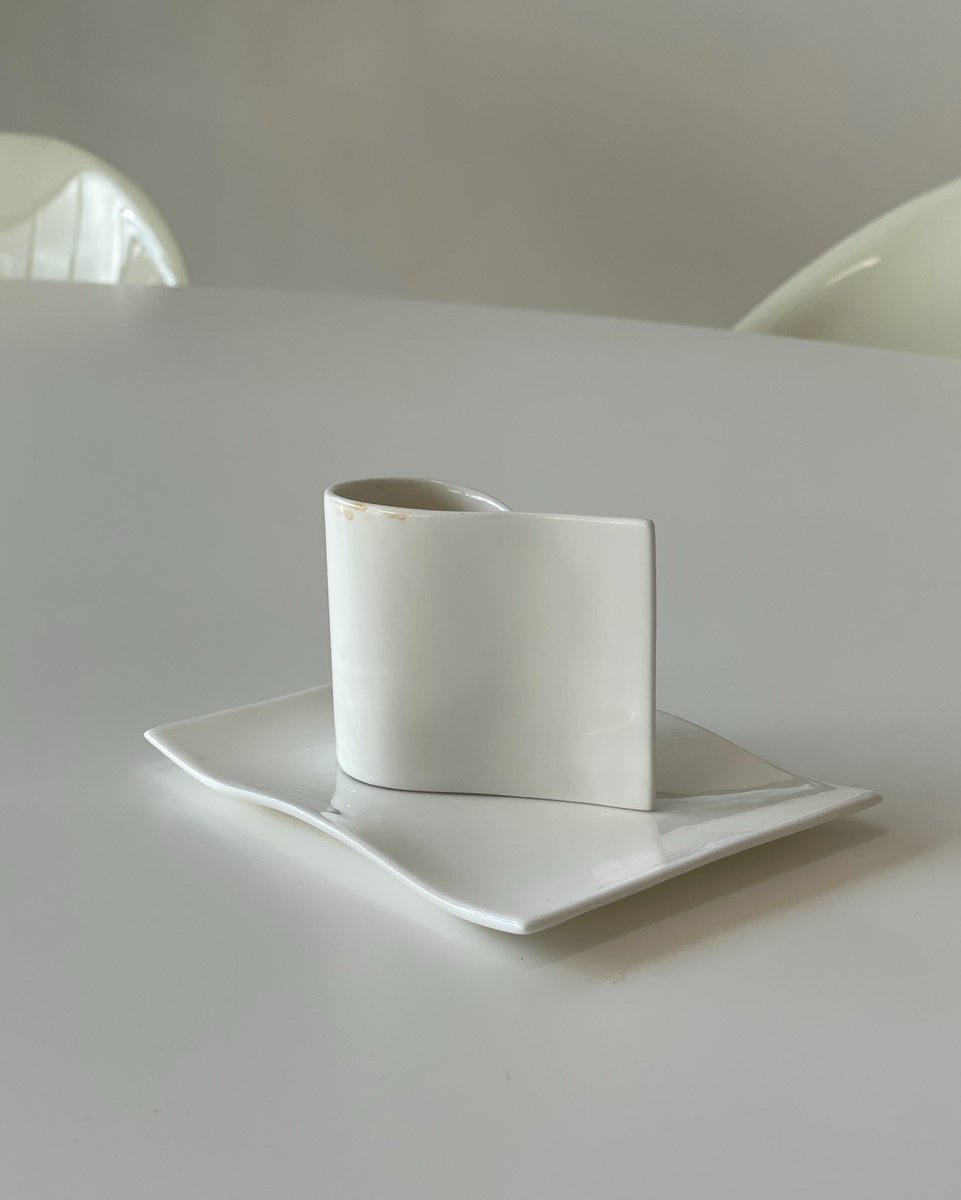 byseanbrown's tweet image. Sipping in office