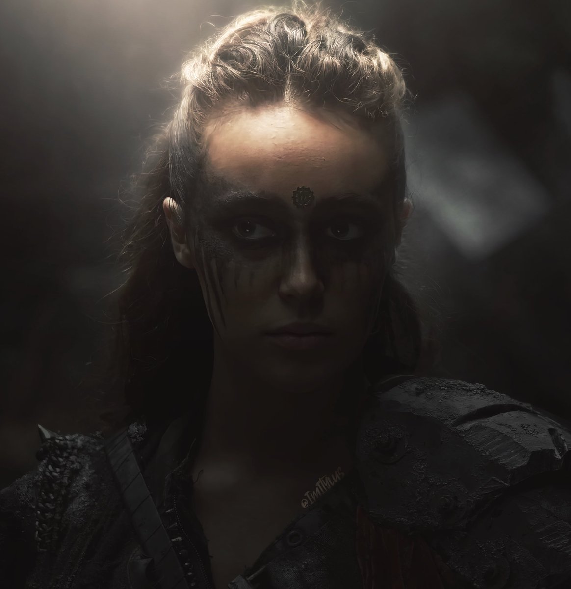 imitylus's tweet photo. One thing Lexa never lacked was intensity.

Her eyes could pierce the soul, and tell her everything she needed to know. One of her greatest strengths was her gaze. She could build up or shrink anyone in her path simply in the way she looked at them. https://t.co/ACzu4JsXx4