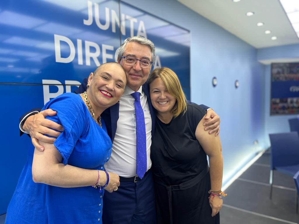 Orgullosa de que <a href="/Francissalado/">Francisco Salado</a> , con el apoyo de muchos malagueños y de amplias mayorías de <a href="/PPMalaga/">PP Málaga</a> vaya a revalidar la presidencia de la <a href="/diputacionMLG/">Diputación de Málaga</a> 
Desde nuestras alcaldías estaremos también contigo. 
Ha sido un placer trabajar y servir a maravillosa provincia de Málaga