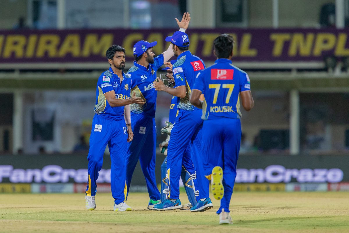 StarSportsTamil's tweet photo. ஒரு கில்லியான twist from #SiechemMaduraiPanthers bowlers🔥
மதுரை 1️⃣2️⃣ ரன்கள் வித்தியாசத்தில் வெற்றி
#NammaOoruNammaGethu #TNPL #CSGvsSMP #CSG #SMP https://t.co/JmDLmN5y7A