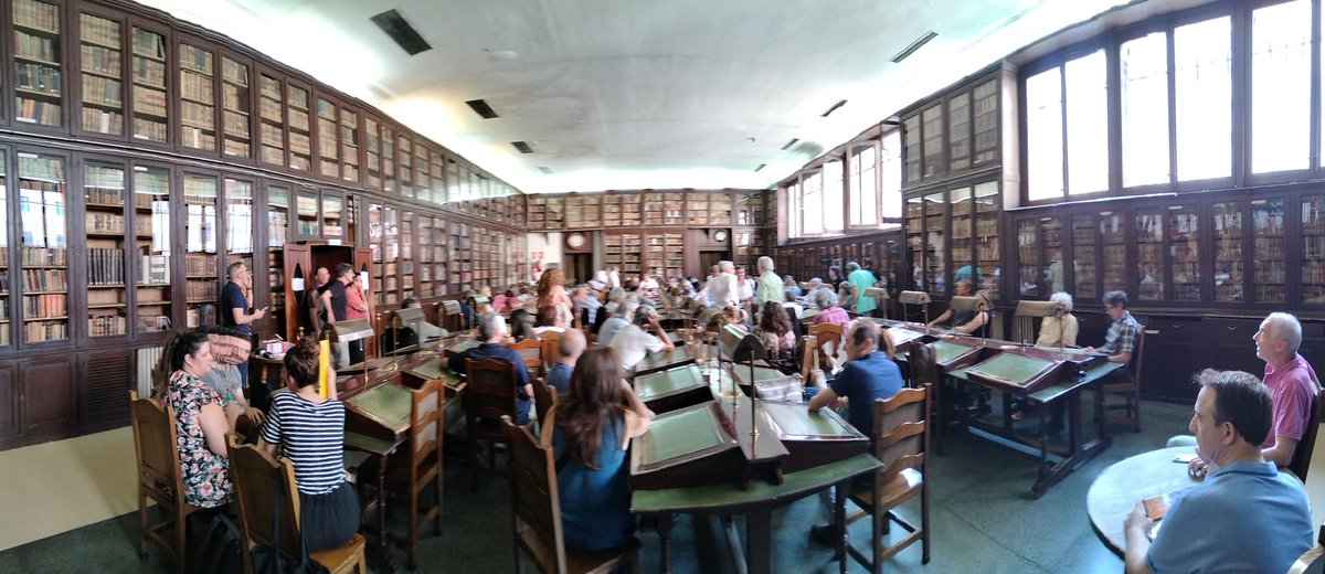 Llenazo en la presentación del libro de <a href="/juanluiscano/">Juan Luis Cano</a> en <a href="/ateneodemadrid/">Ateneo de Madrid</a>