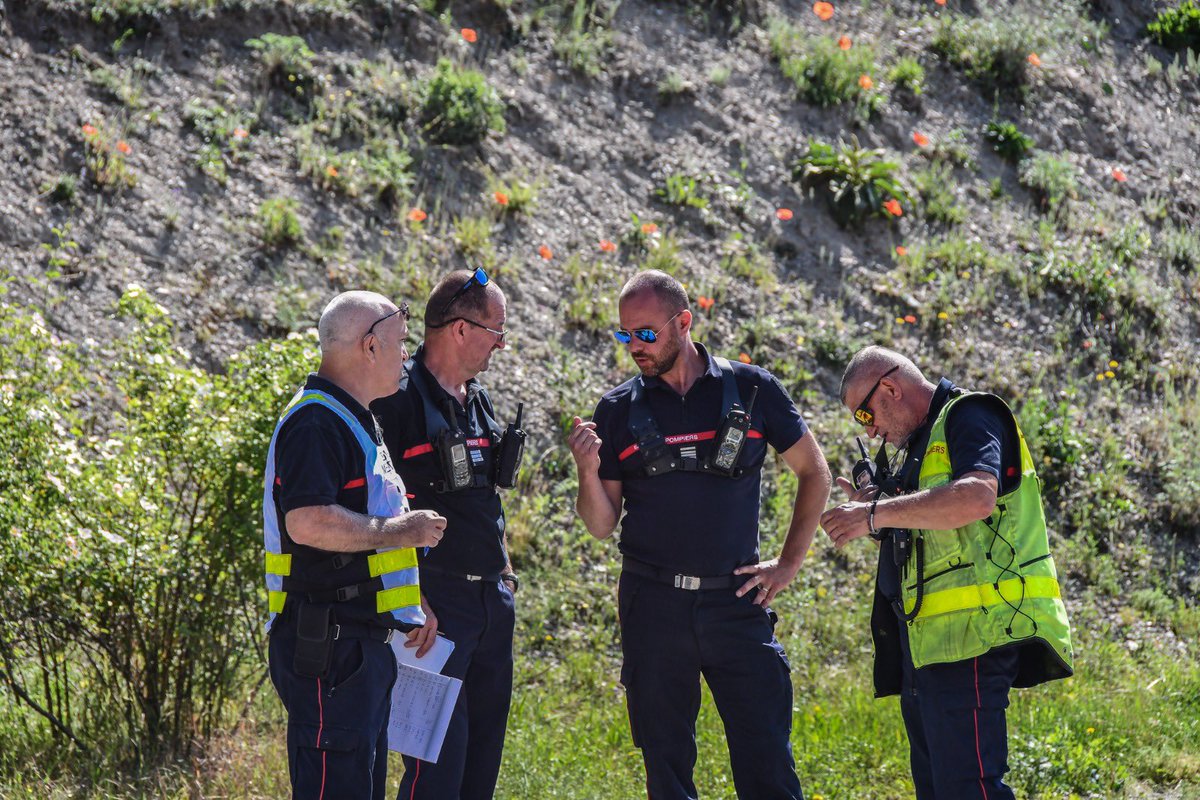 PompiersBCO's tweet photo. #Manœuvre

Hier matin, 2 raftings se sont retournés dans l’Ubaye sur la commune de Jausiers mon village. De nombreux moyens ont été engagés ! 
Heureusement ce n’était qu’un exercice. 

L’article complet 👉🏻 https://t.co/kGSaBaJvNY https://t.co/ayEQk7J69s