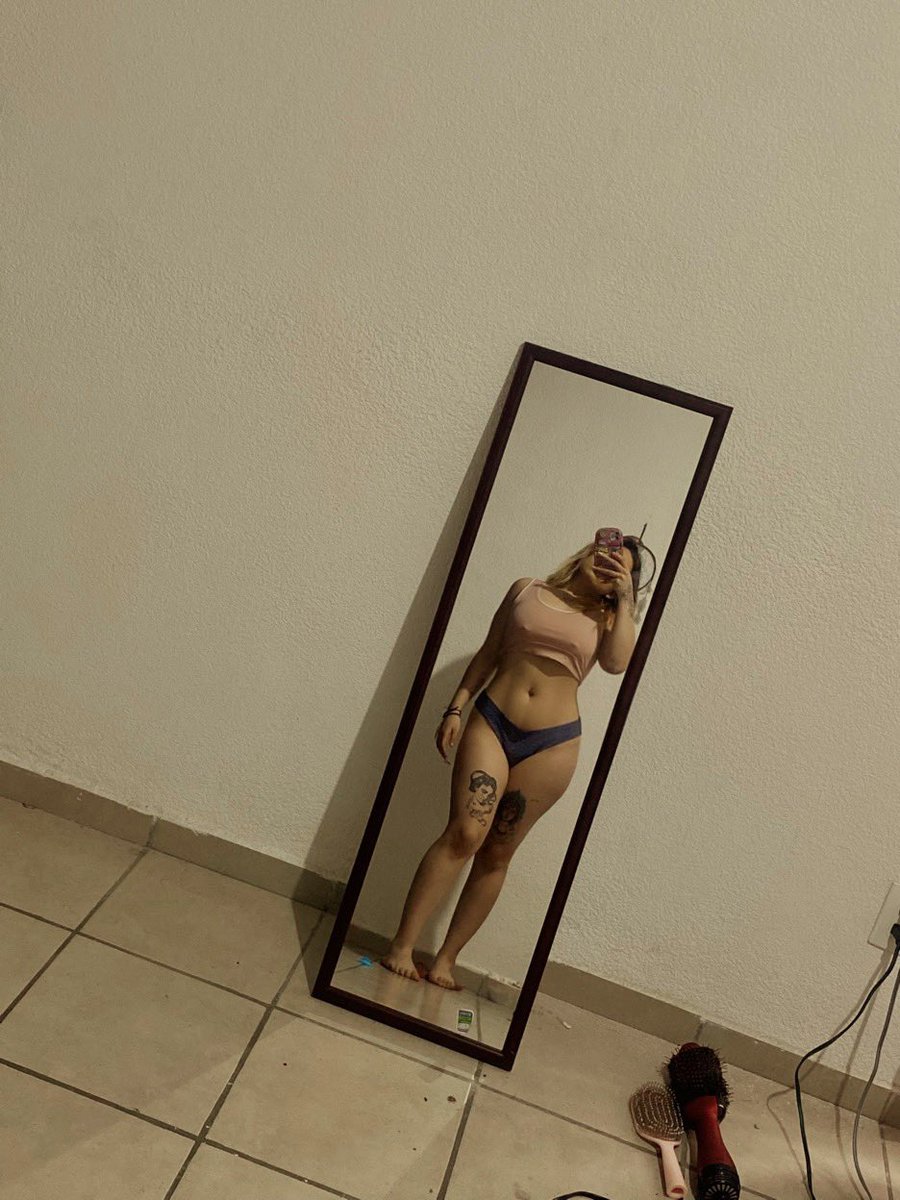 otra mañana más viéndome increíblemente deliciosa y oigaaaan hoy empiezo mi detox de weed , wish me luck✨💋