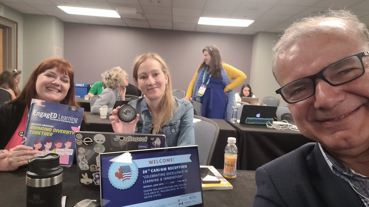 Forging Strategic 'Canadian' Partnerships #ISTELive23 to expand our #Mindsharereport reach in English &amp; French w/ <a href="/ecolebranchee/">L'École branchée</a> <a href="/EngagEDLearnMag/">EngagED Learning</a> <a href="/millaudrey/">Audrey Miller</a> <a href="/coutleea/">Alexandra Coutlée 👓 La geek de service🎙</a>