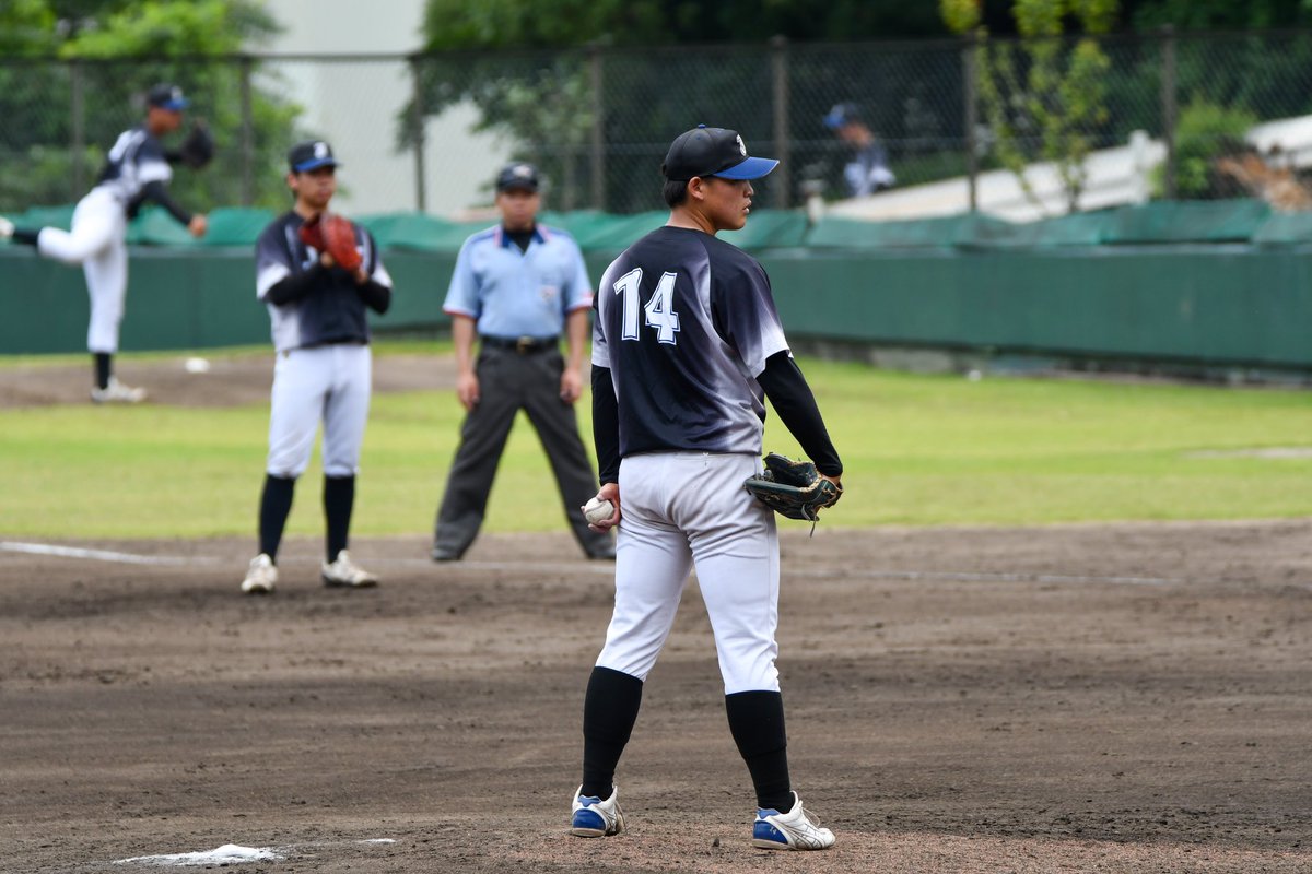 redcopen24's tweet photo. 2023.6.24
試合後に談笑するアスミビルダーズ藤原駿也選手(創志学園)とJFE西日本小引智貴投手(倉敷商)
惜しくも直接対決は実現ならず次回に持ち越し https://t.co/D30mcwWo4P