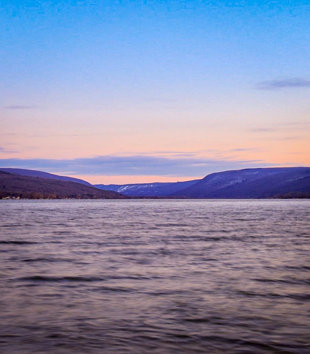 VisitFLX's tweet photo. 🥾You can hike around this lake in one day! It’s also the shallowest of all the Finger Lakes. Any guesses which one it is?
📸: @heidi.spitzig.photography (IG) #VisitFLX #FLXperience https://t.co/JWFj7KNk0u