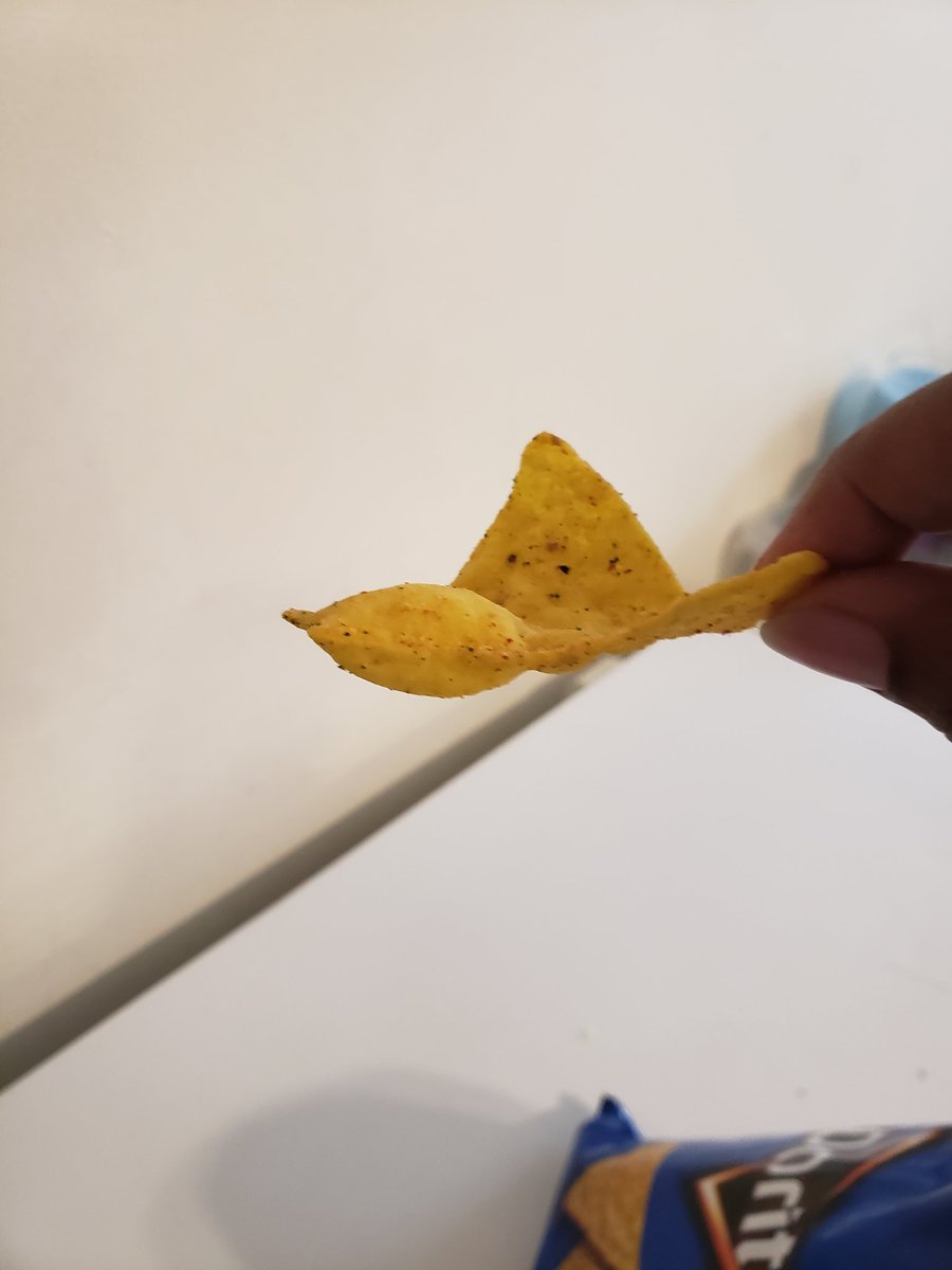 Ms__Sun__Shine's tweet photo. @Doritos maybe this could be a new idea. Half puffed, half flat? https://t.co/tEYMxh24m8