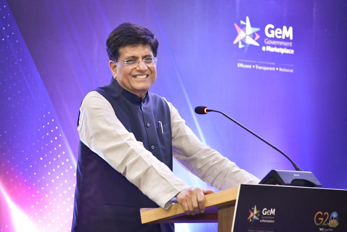 PiyushGoyal's tweet photo. Celebrating the Gems of GeM! 

It was a pleasure to recognise &amp; reward the contribution of the top performers of @GeM_India at the Kreta-Vikreta Gaurav Samman Samaroh 2023. https://t.co/fY50SPGEfl