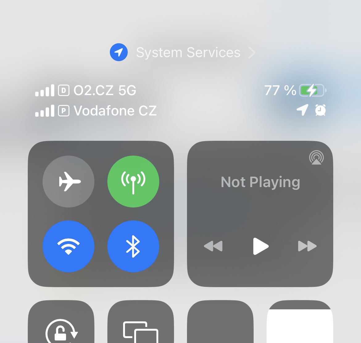 Jedu do švýcarska a po cestách budu pracovat, takže spotřebuji hromadu dat. Ve švýcarsku ale neplatí EU-roaming! To umí vyřešit maya.net za cca 300 Kč dostanete 5 GB eSIM. Dokonce se dostanete k příchozím hovorům a SMS na svém hlavním čísle. 🙂