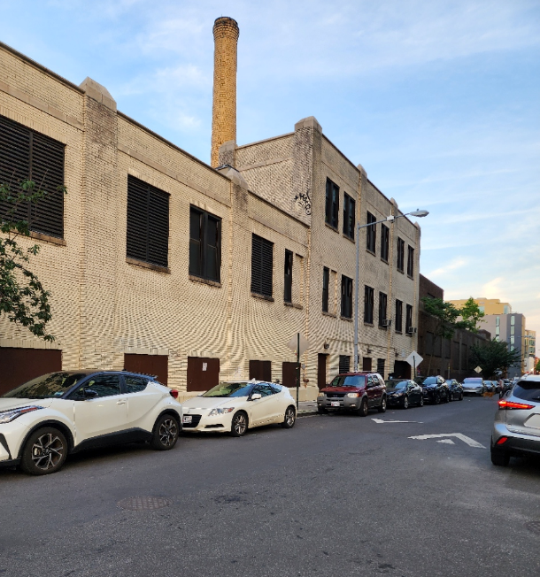 ScottRobertsDC's tweet photo. at the @HowardU historically landmarked WRECO & Bond Bread Building on Georgia Ave NW, slated to be redeveloped https://t.co/Rw6Bzp6GJc
472 residential units, 180 hotel room, more
@STUDIOSArch
#HowardForward
@ShawDC @LeDroitParkDC #BloomingdaleDC https://t.co/U53RLi6af1