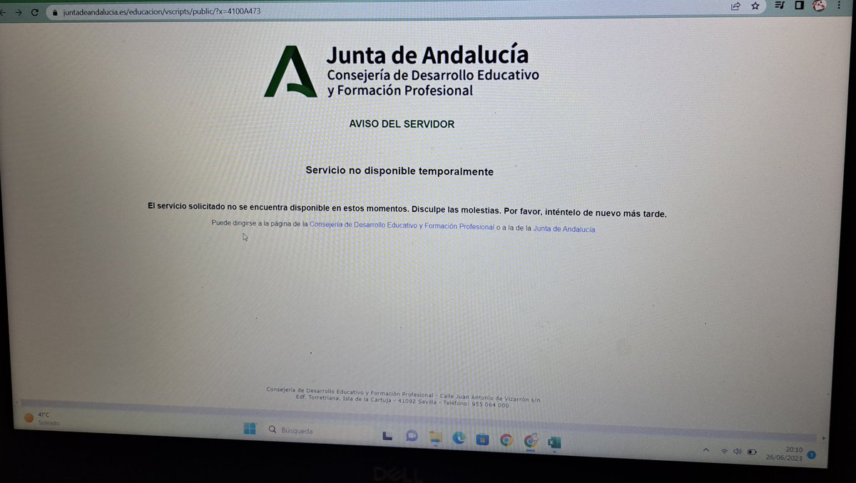 virginialunab's tweet photo. @AndaluciaJunta los docentes no sólo estamos soportando que @senecaeducacion funcione a pedales, es que la página de los traslados también se ha caído. Ustedes dirán. https://t.co/F61aCo6EuQ