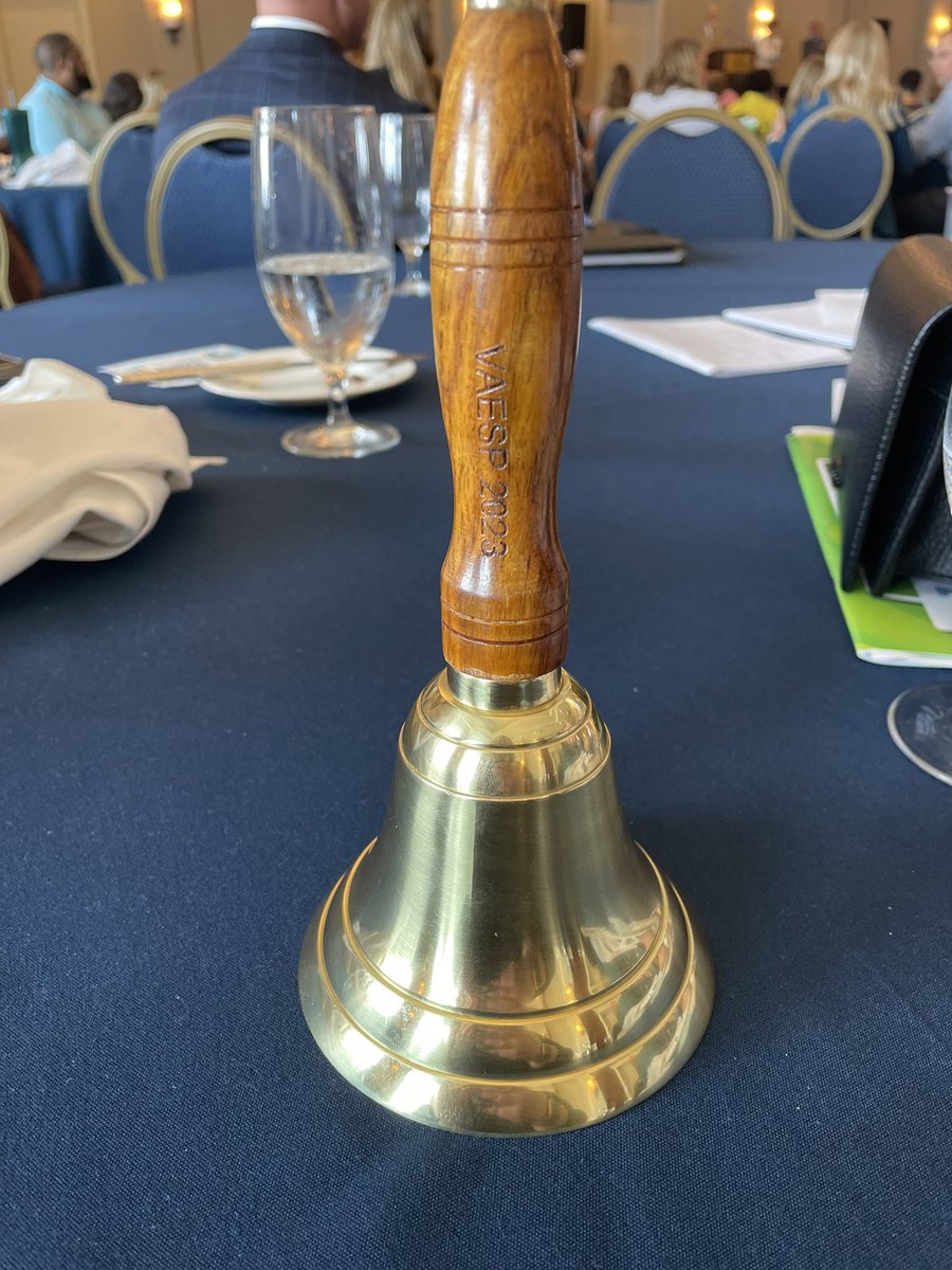 Honored to receive <a href="/theVAESP/">VAESP</a> School Bell Award at the state conference 🔔 To be recognized by my colleagues for my commitment to <a href="/GESGATOR/">Garrisonville Elem.</a> and <a href="/SCPSchools/">Stafford Schools</a> is truly humbling 💚🧡🐊