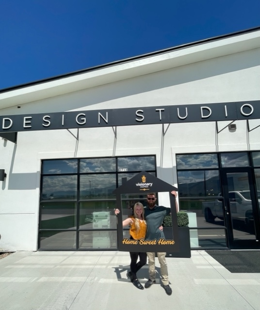 Visionary_Homes's tweet photo. We love seeing our homebuyers excited about designing their new home with us! 💛

#newhome #designstudio #homebuilder #utahbuilder #utahhomes https://t.co/07IwNWElB8