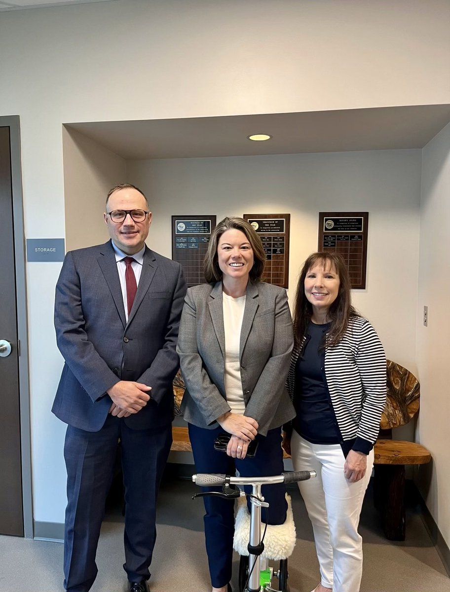 Angie Craig on Twitter "Enjoyed meeting with Newport Mayor Laurie