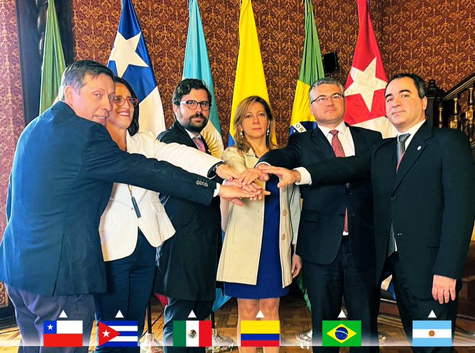 lajornadaonline's tweet photo. Agencia de Medicamentos de AL y el Caribe: reporte desde Bogotá.
#Opinión de @AlexSvarch

La autosuficiencia sanitaria es importante en las sociedades plagadas de inequidad. Para lograr el derecho a la salud es necesario fortalecer la regulación sanitaria.
https://t.co/gIUdwrKwR6 https://t.co/VBZokfkct7