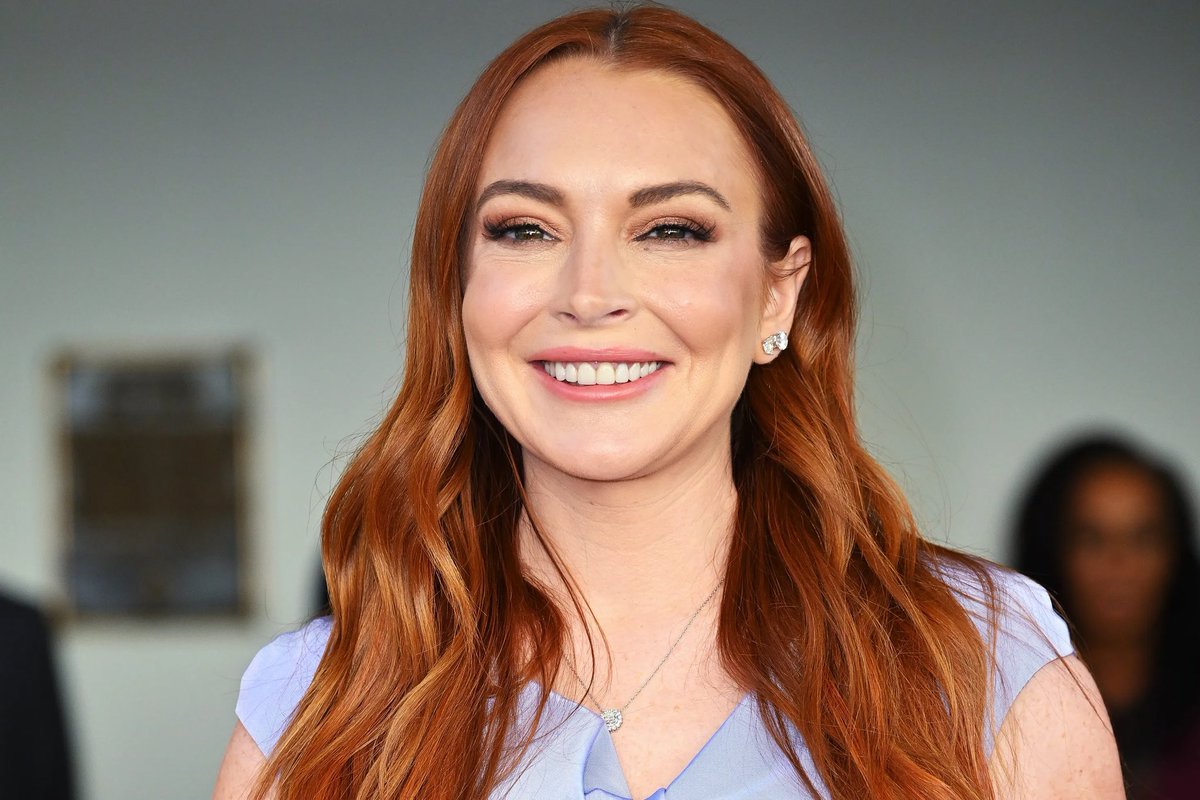 Lindsay Lohan is expecting a baby boy, TMZ reports.