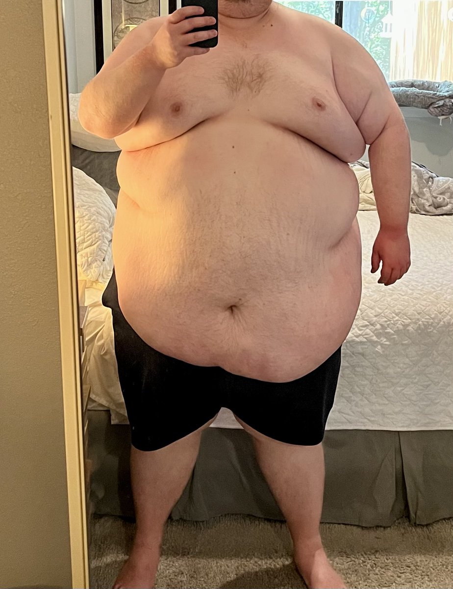 EngorgD's tweet photo. 545 last weigh in 😳 https://t.co/noU3hAM9LX