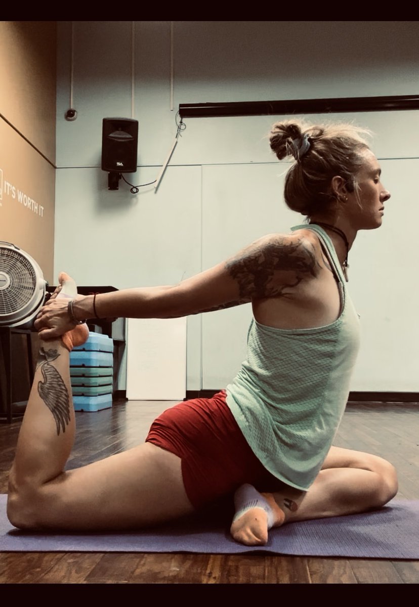 NatashaSwartley's tweet photo. Mobility, core & strength -
Your body doesnโt need muchโฆ
Be gentle. Be kind. Work within your limits and work toward goals by taking baby steps.
#primalathlete #primalruncoaching
#anytimefitness #mobility #strength #bekindtoyourbody #greathillultra100k https://t.co/w7pmIQoVjT