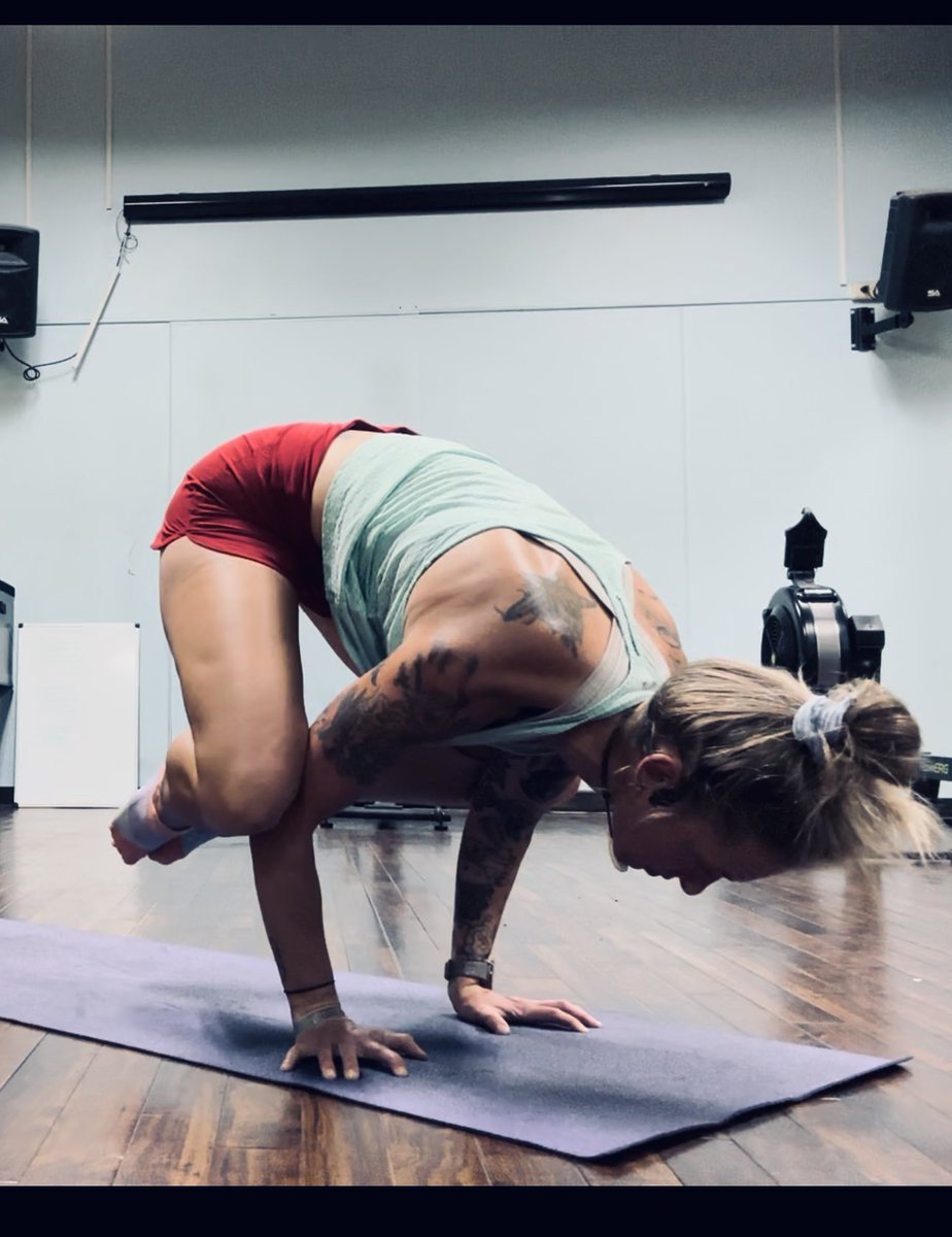 NatashaSwartley's tweet photo. Mobility, core & strength -
Your body doesnโt need muchโฆ
Be gentle. Be kind. Work within your limits and work toward goals by taking baby steps.
#primalathlete #primalruncoaching
#anytimefitness #mobility #strength #bekindtoyourbody #greathillultra100k https://t.co/w7pmIQoVjT