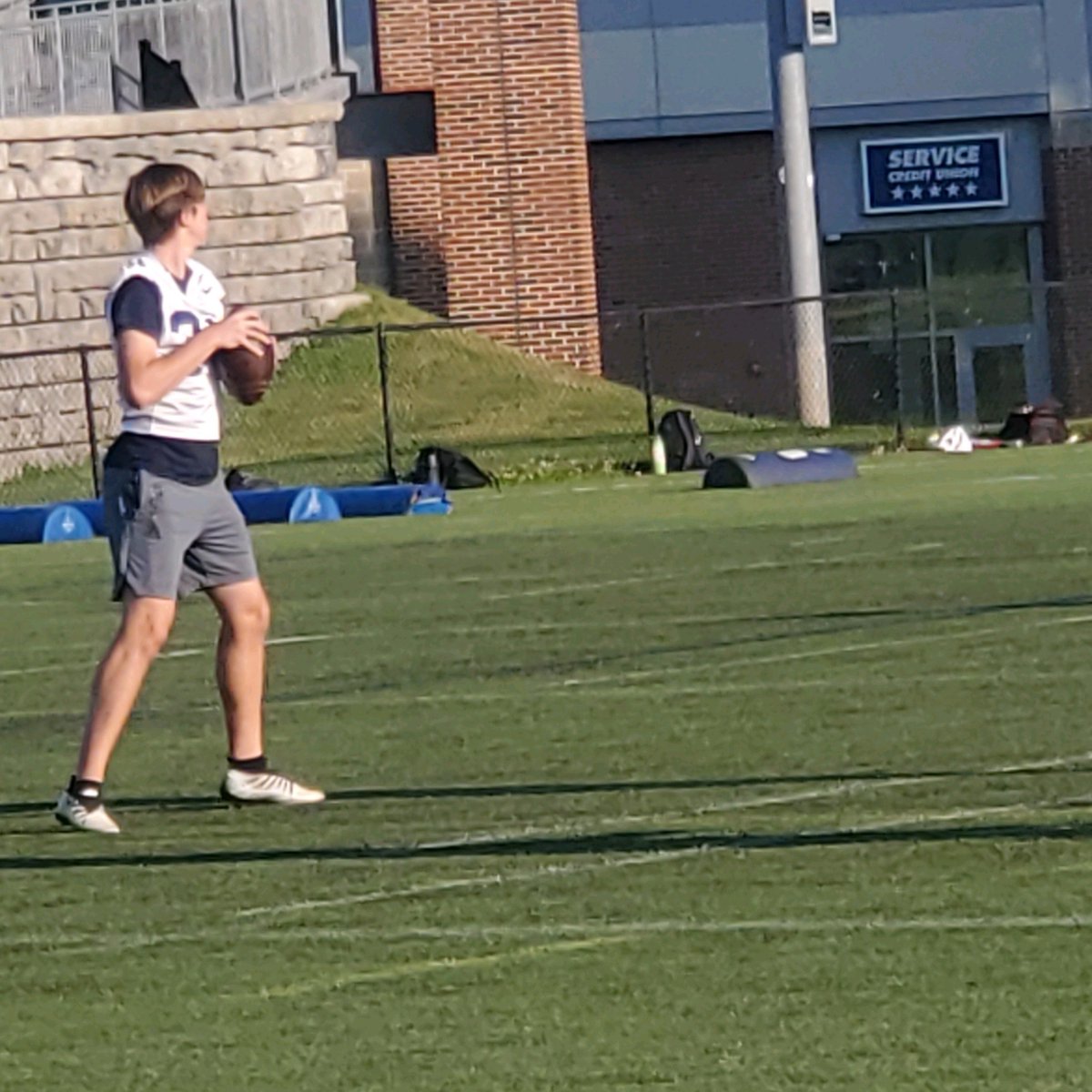 Had a good camp last week at the University of New Hampshire. Much appreciation to the coaching staff for their time and coaching.
<a href="/Drewbelch/">Drew Belcher</a> @CoachWatkinsUNH <a href="/NoPoBobcats/">North Port Football</a> <a href="/ggbelser/">Garon Belser</a>