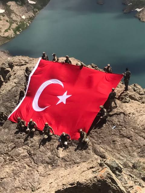 TSK ONURUMUZDUR Diyenler Yoruma Bayrak Bıraksın 🇹🇷🤘