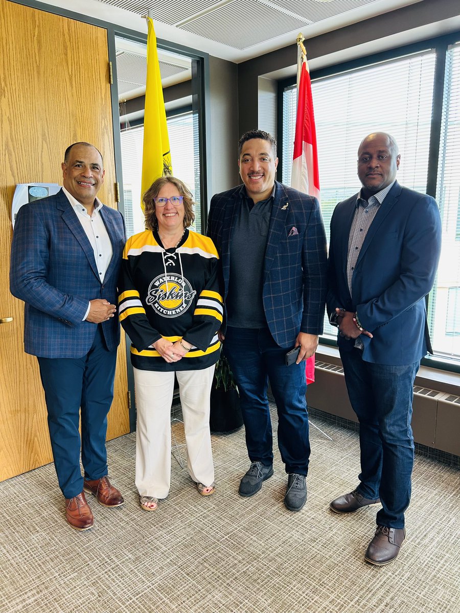 Very proud to join Mayor <a href="/DorothyMcCabe/">Dorothy McCabe (she/her)</a> in welcoming <a href="/StuMunrue/">Anthony Stewart</a> Anthony Stewart and Errol McDonald and their vision for the @KWSiskins <a href="/citywaterloo/">City of Waterloo</a> Siskins!