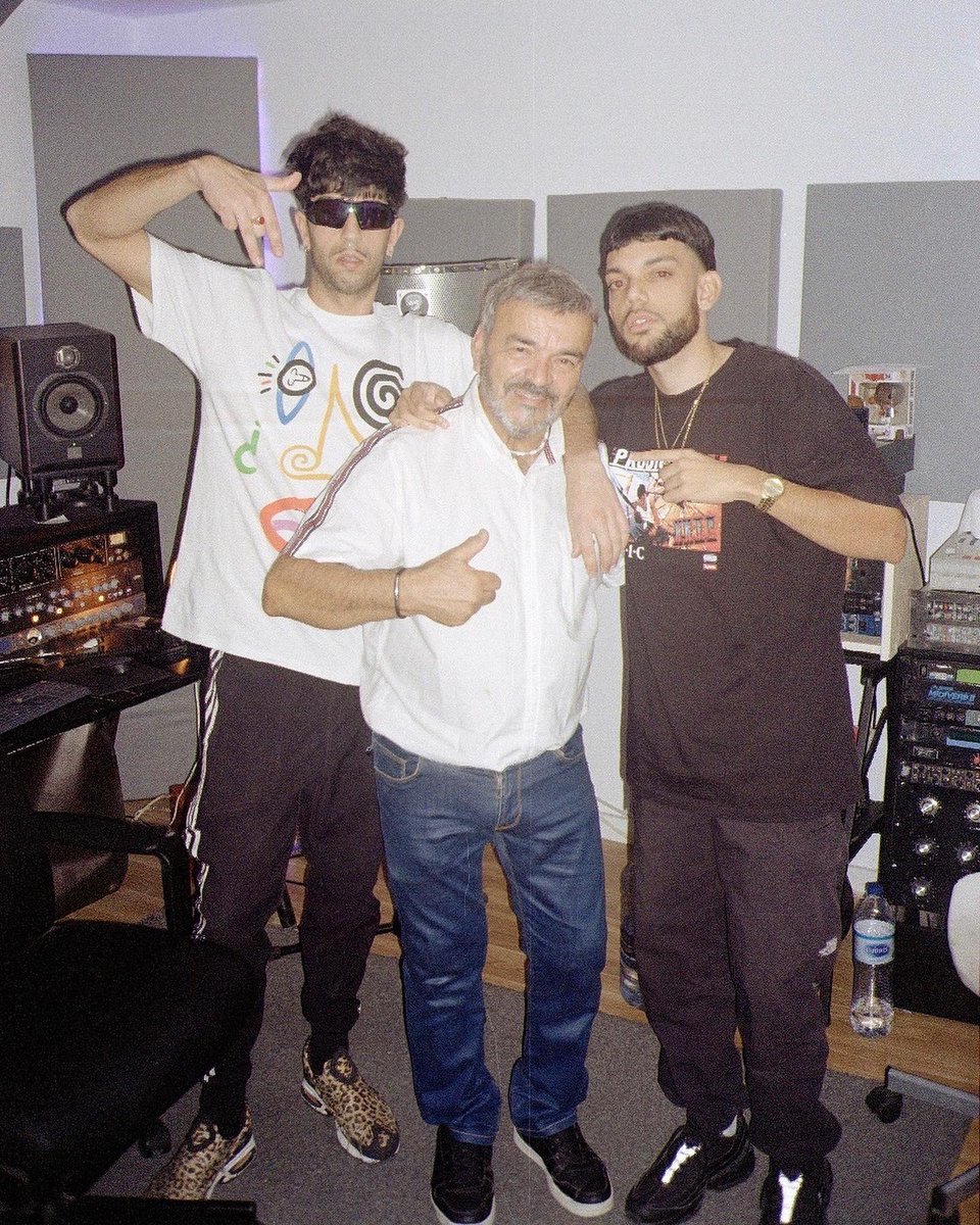 lass_suga's tweet photo. buenas mi gente esta semana se rompe todo x2 @Bejoflow

AMANECÍ SIN TI 🌅 estreno este jueves

Lass Suga x Bejo x Pepe Benavente https://t.co/ZHzgW3qLIk